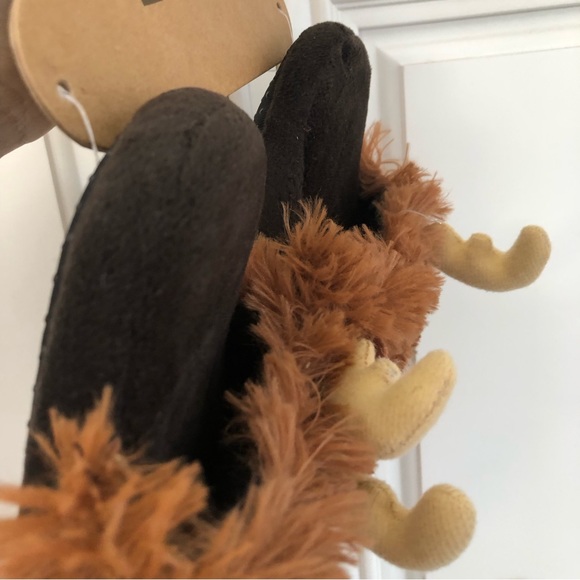 🫎 NWT Lazy One kids Moose Critter slippers - Picture 3 of 10
